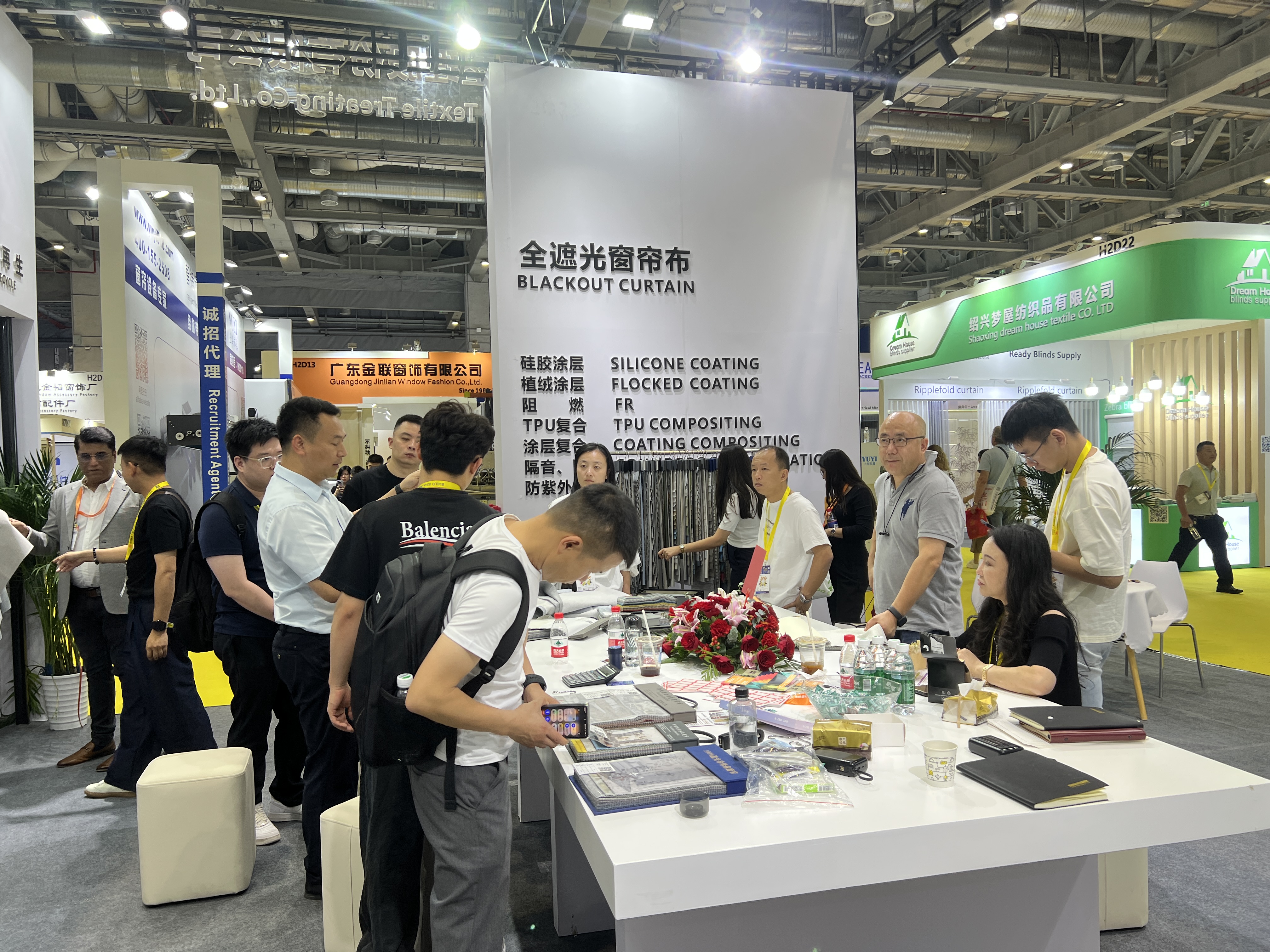 ChangsHeng Textile prospere concludit r + T Asia MMXXV, confirmat suum peritia in Blackout sagum fabricam vestibulum